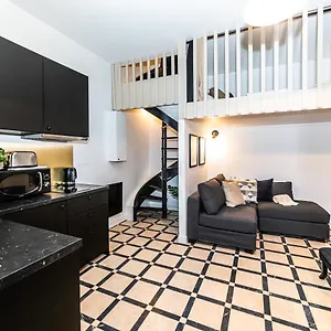 Apartment Luxurious Triplex - Marais & Montorgueil, Paris