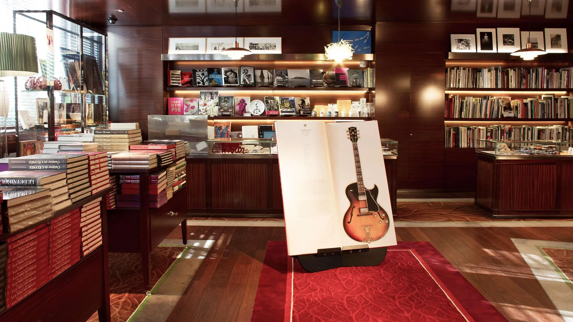 *****  Hotel Le Royal Monceau Raffles Párizs Franciaország