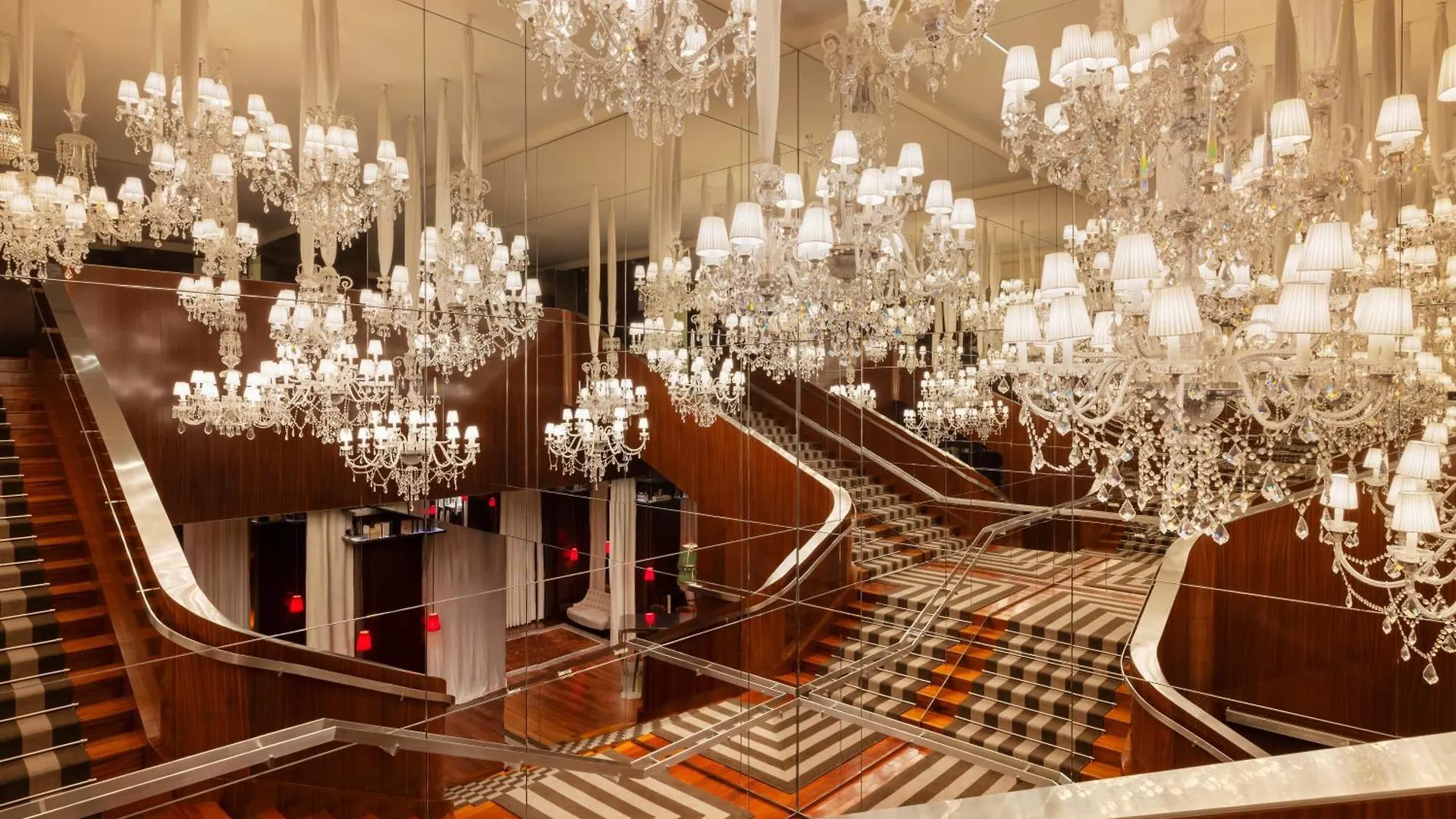 Hotel Le Royal Monceau Raffles Párizs