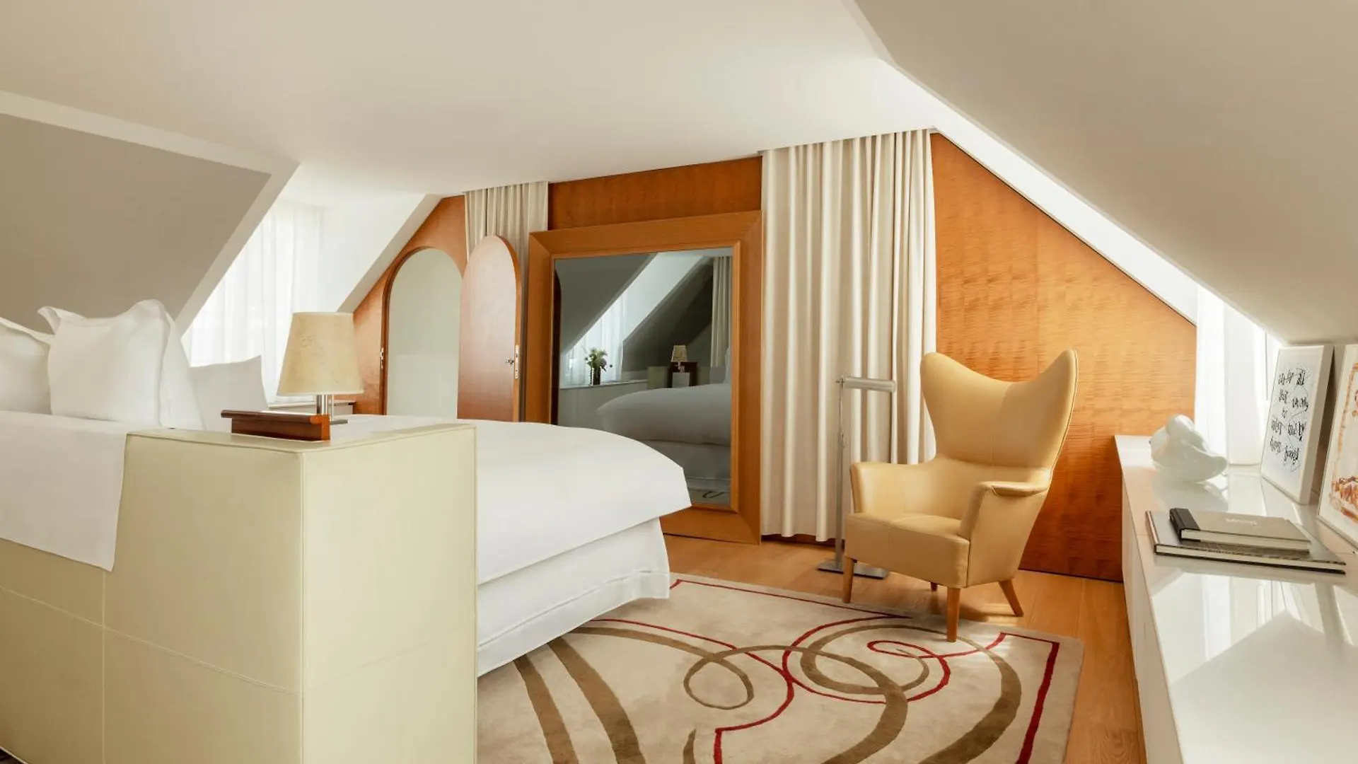 Hotel Le Royal Monceau Raffles Párizs