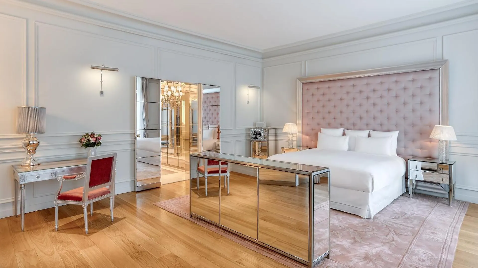 Hotel Le Royal Monceau Raffles Párizs