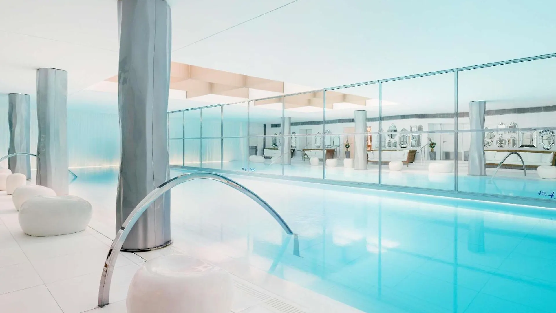 Hotel Le Royal Monceau Raffles París 5*,